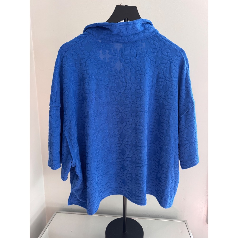 Umgee Blue Floral Textured V-Neck Top Relaxed Fit Daisy Pattern Large Boho - Picture 3 of 8